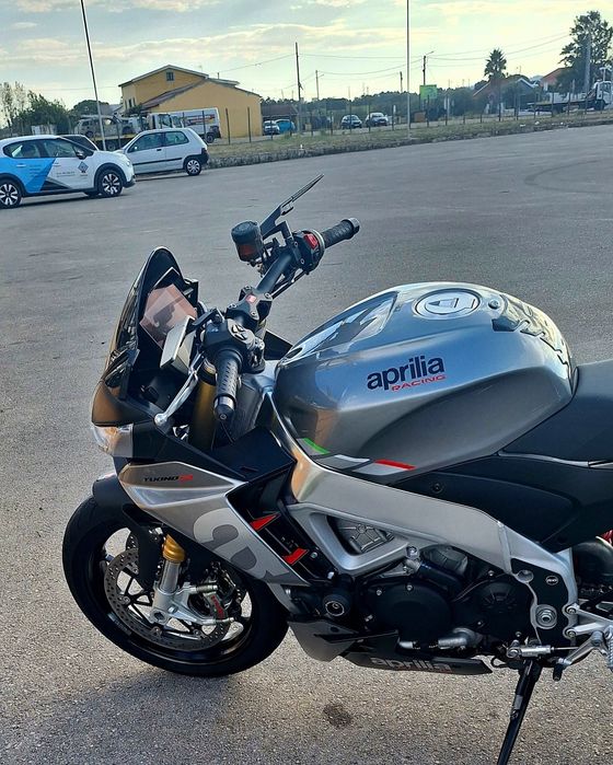 Aprilia Tuono V4 1100