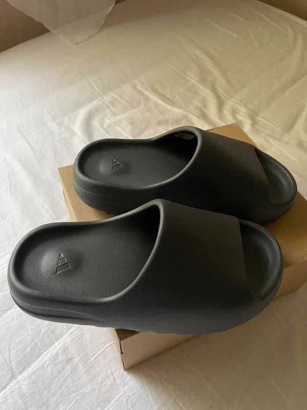 adidasYeezySlide Czarny kIapki kIapki damskie R.38