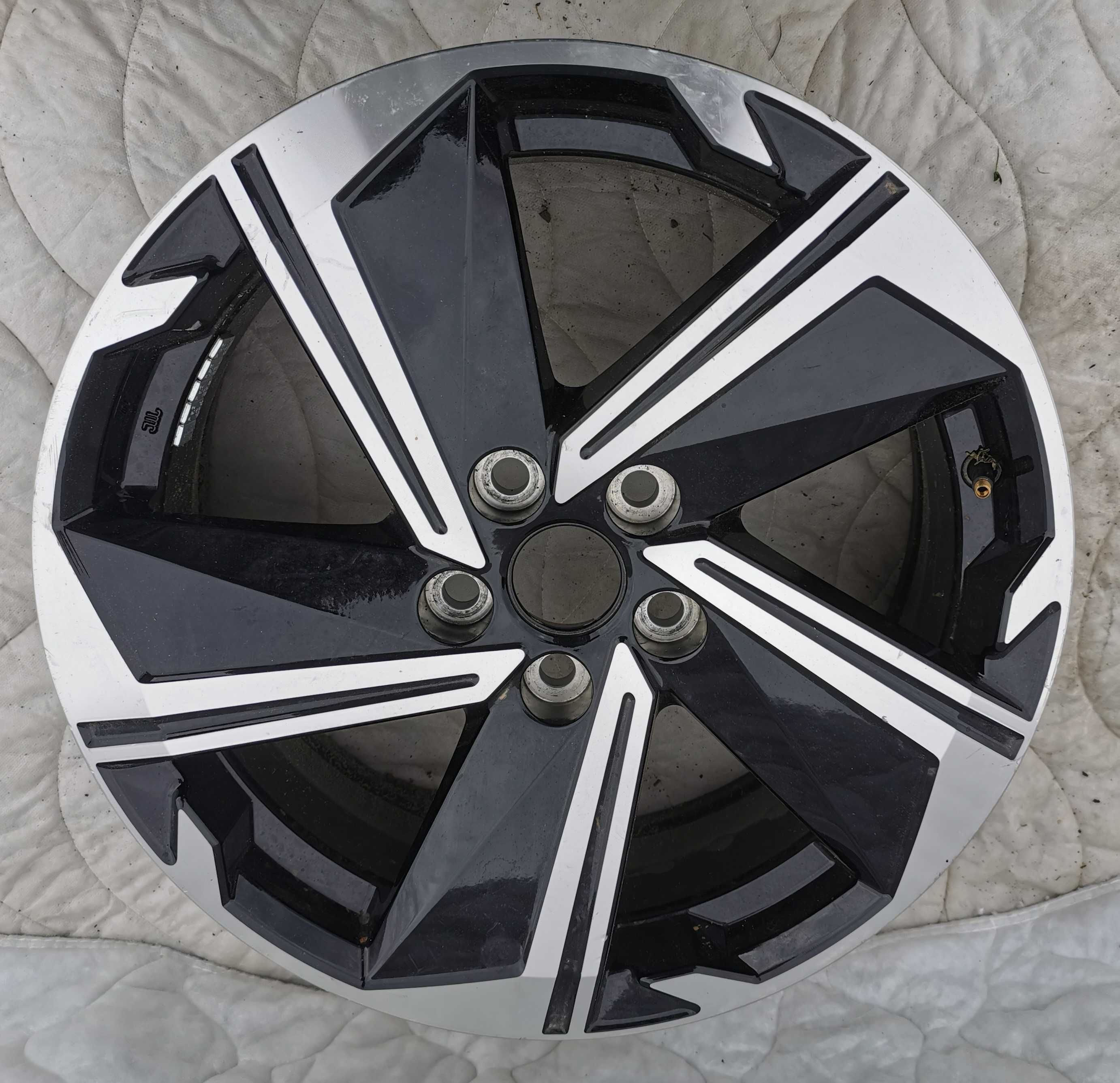 Felga aluminiowa 7Jx18 Mitsubishi ASX Eclipse Cross 5x114,3 ET38 demo
