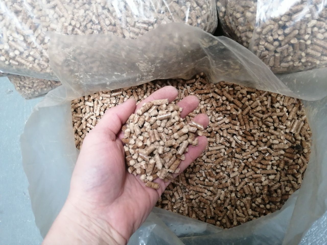 PELLET Sosna drzewny jak A1 100% bez dodatków!!! Dostepny od zaraz