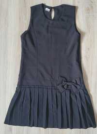 Sukienka czarna r.146