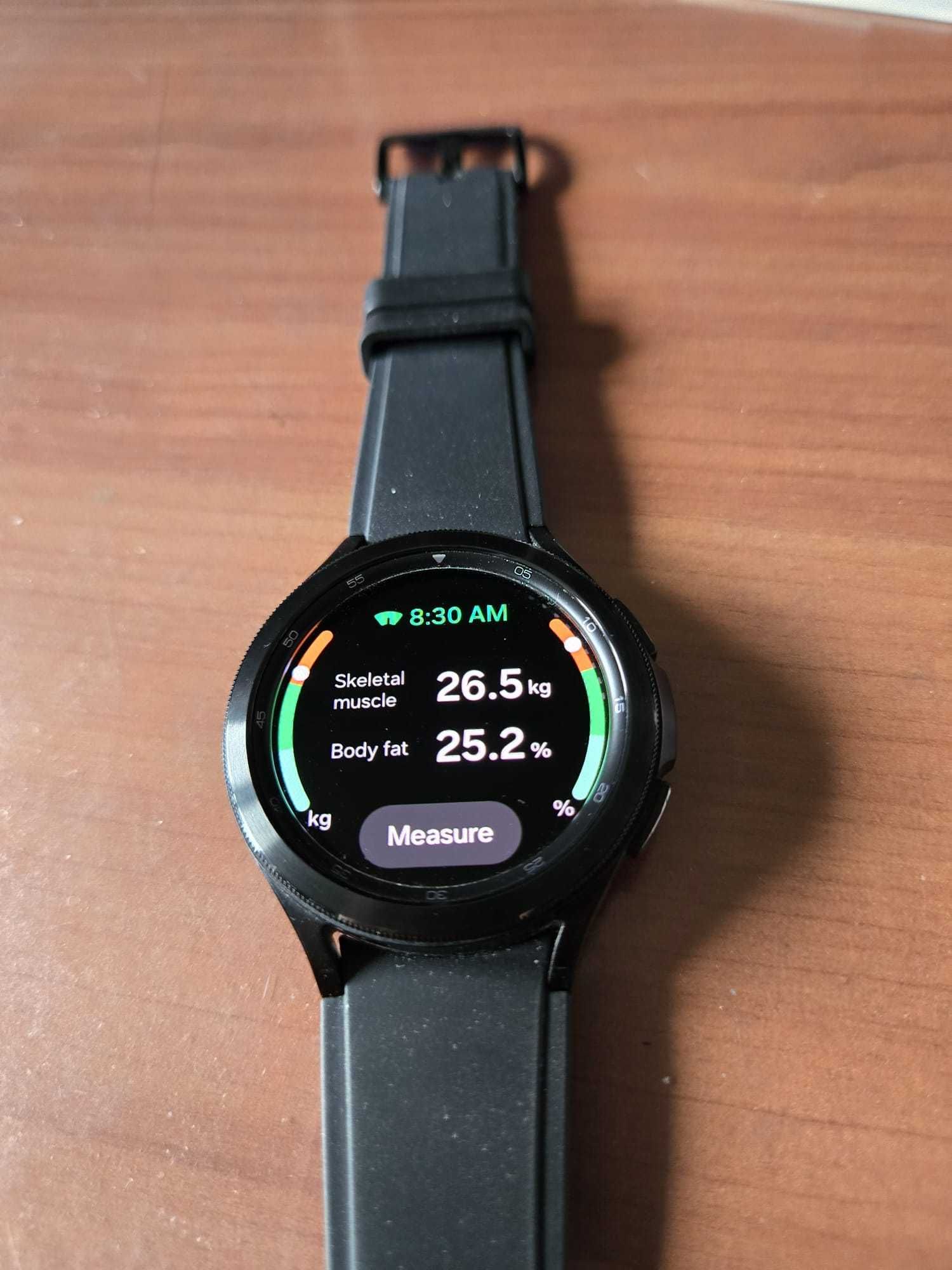 Samsung Galaxy Watch4 Classic - stan idealny, oryginalne opakowanie.