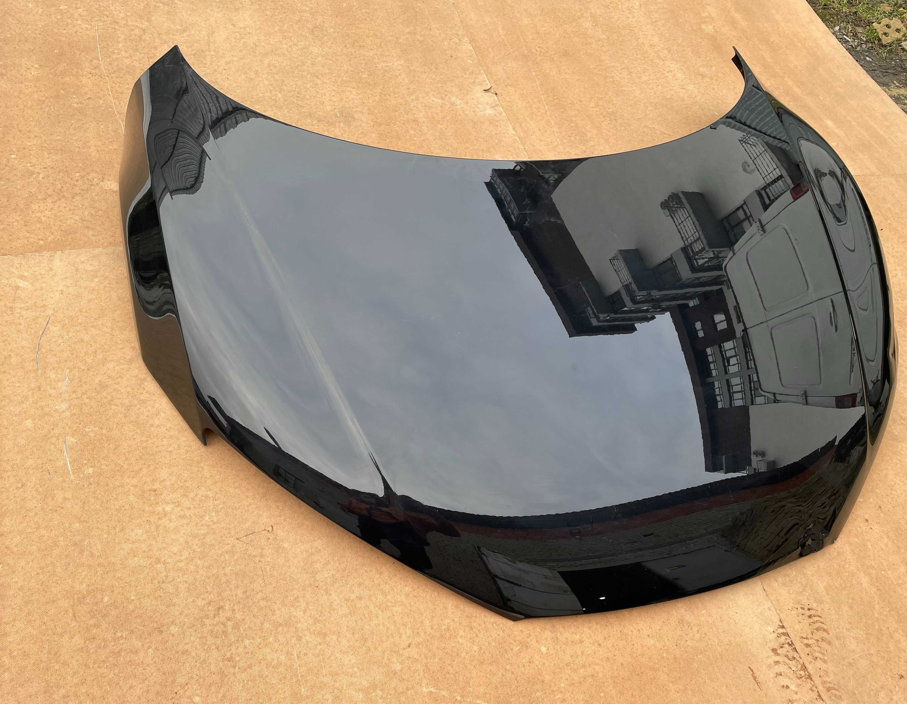Капот Audi R8 2007- в наявності з пошкодженнями