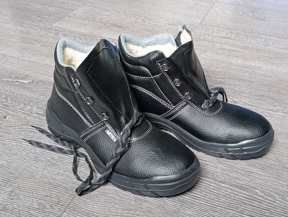 Buty robocze zimowe
