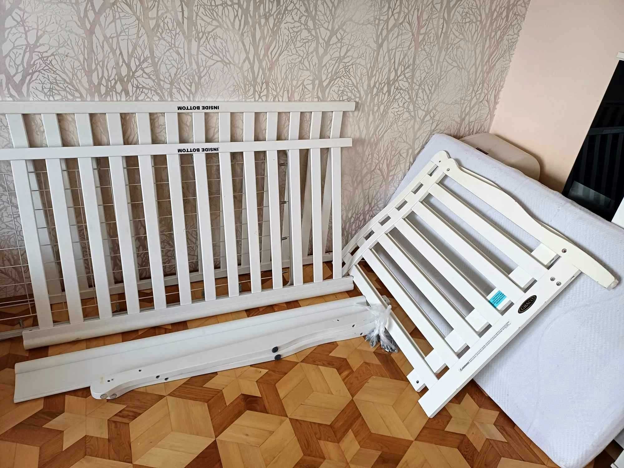 Łóżeczko dzieciece firmy Graco