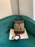 Gucci Ophidia Kubełkowa torba na ramię typu crossbody