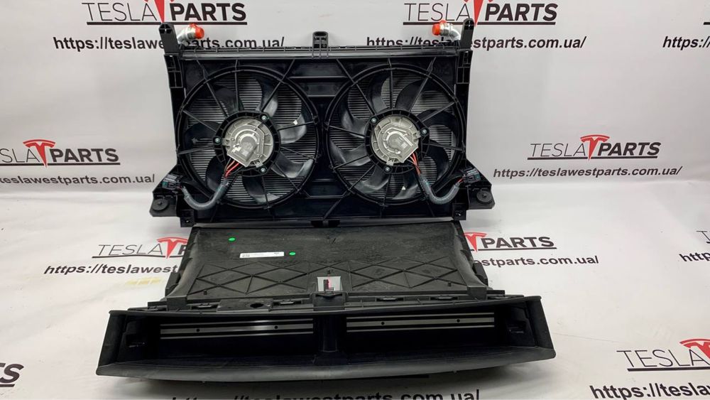 Tesla Model S Plaid 21+ Model X Plaid касета радіаторів Тесла розборка
