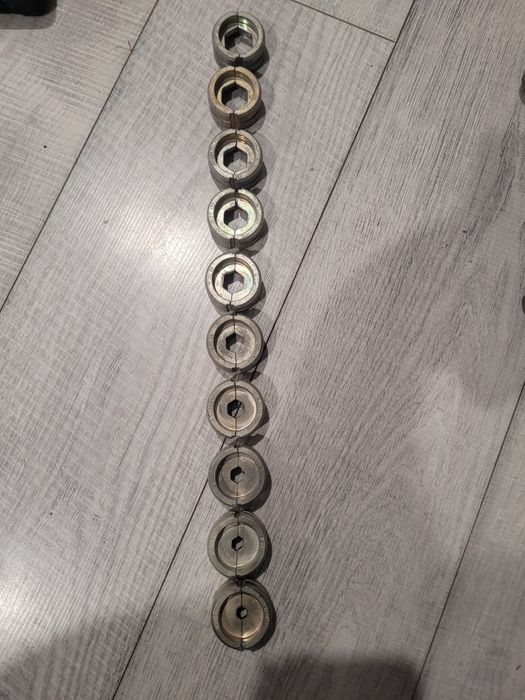 Zestaw 10 matryc  do zakuwania CU do praski Klauke K-22