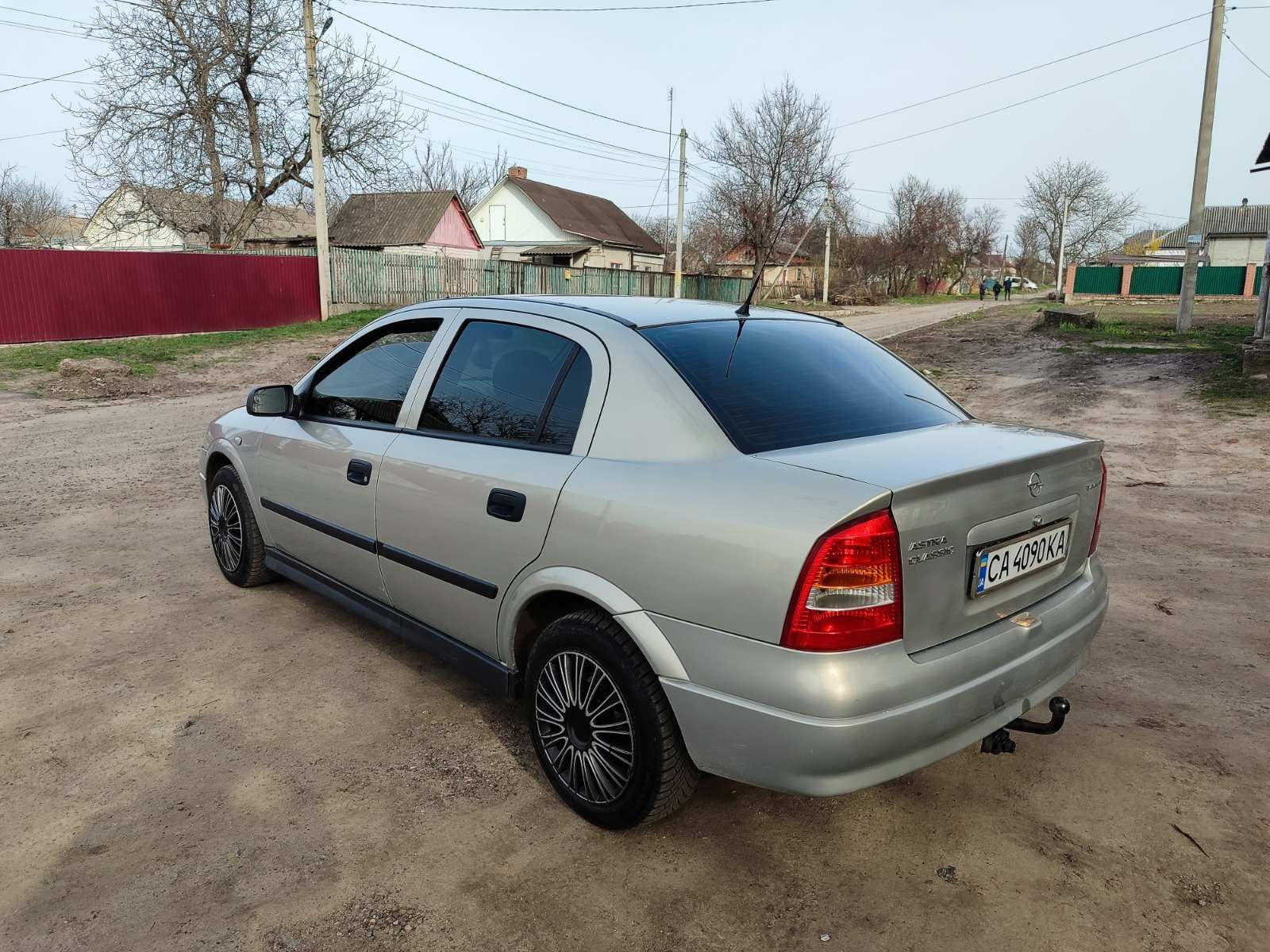 Срочно хороший opel astra 1.4