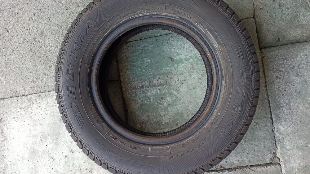 Opony zimowe 175/80/14 Dębica