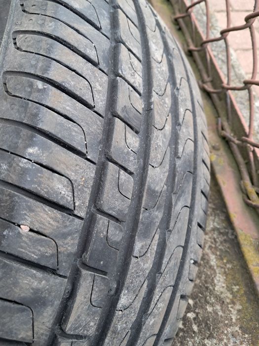 Opony letnie Pirelli P7 Cinturato 205/55 R17 91V DOT 2321

Czytaj więc