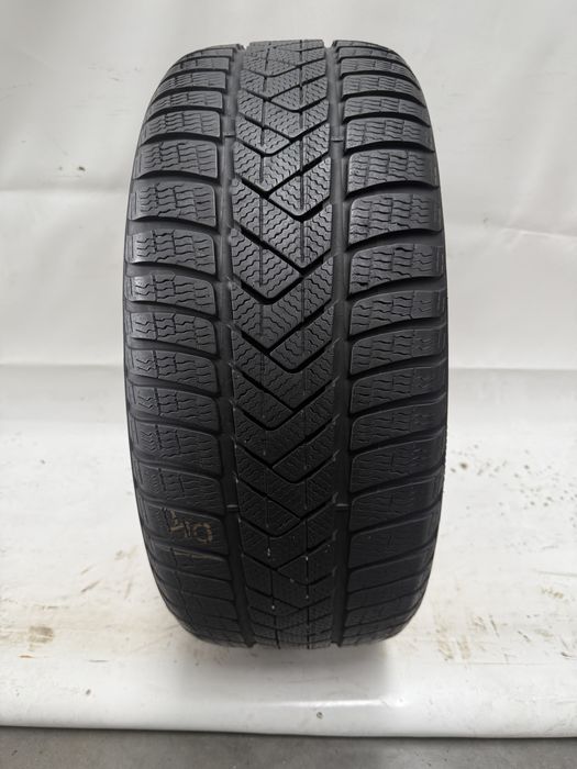 235/45/18 Pirelli Sottozero 3  94V 2020R