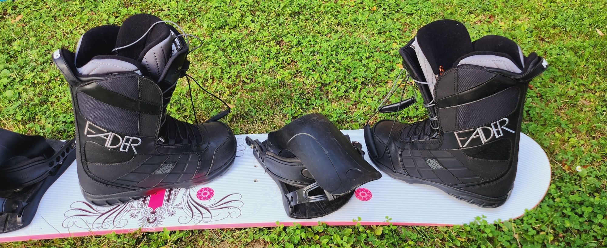 Head Flair deska snowboard wiązania buty pokrowiec 150cm
