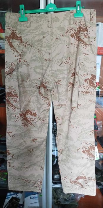 Spodnie Armia Chorwacja Digital Desert OSRH r48 M pas 92 Unikat /Afgan