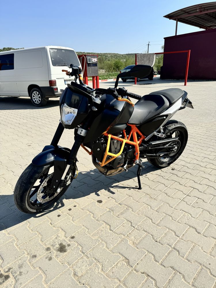 Продам Ktm duke 690