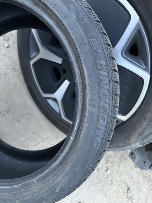 Linglong r18 235/45 Зима стояли на Tesla 3