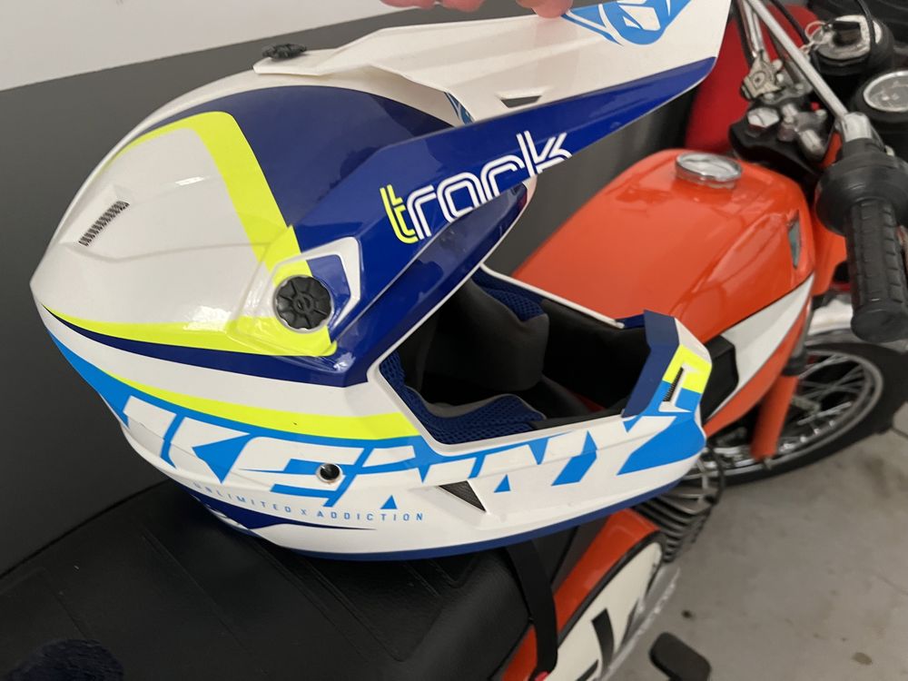 Capacete kenny moto