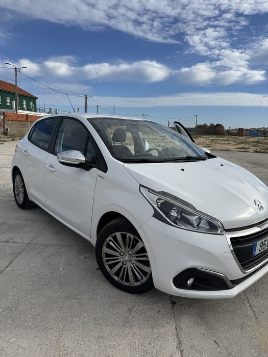 Peugeot 208 Style (2018)