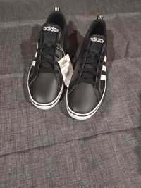 Adidas Vs Pace чорно-біле чоловіче взуття B74494 білий чорний
