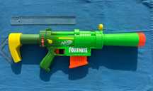 Nerf Fortnite GL – Lança-Foguetes Gigante 70 cm