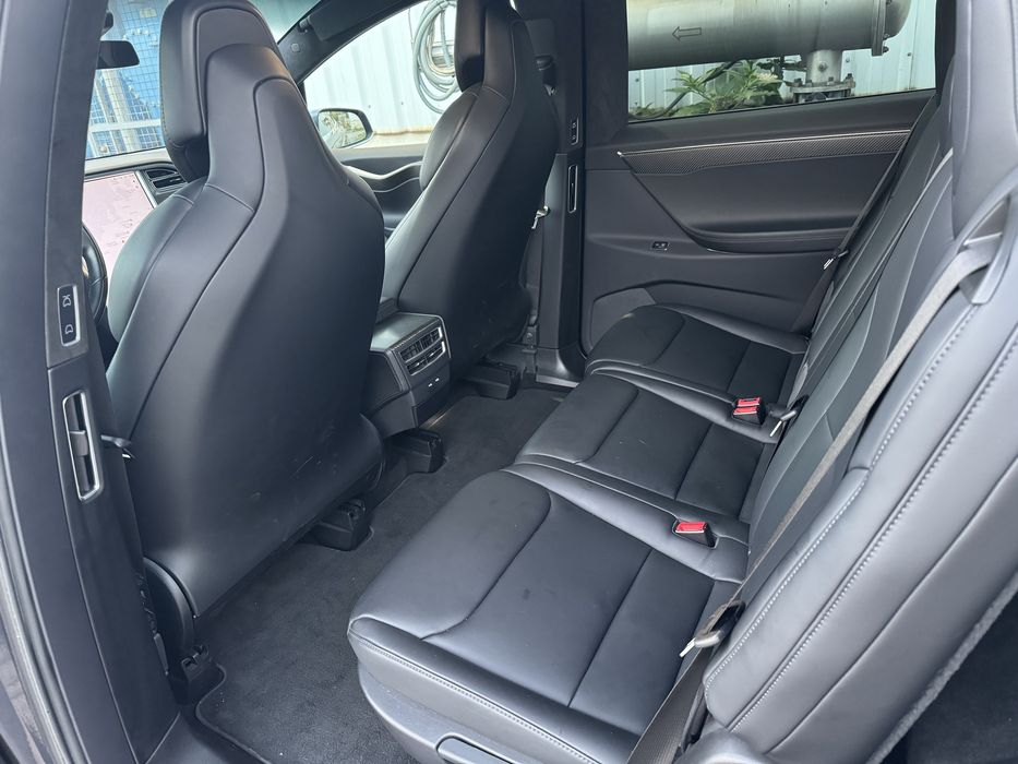 Tesla Model X 75D
