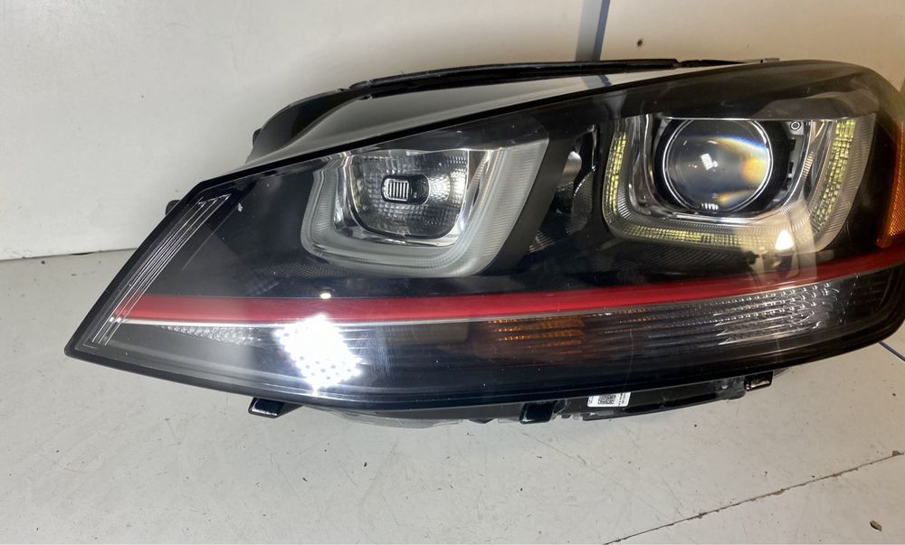 Фара левая Volkswagen GTI 2015-2017 5GM941751A xenon usa