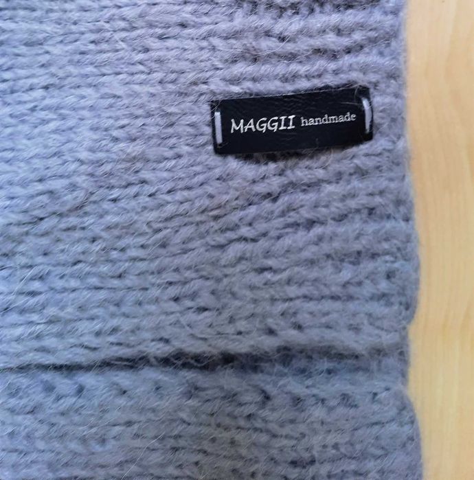 Kardigan, bardzo ciepły i miły, ultrakashmir, rozmiar uniwersalny