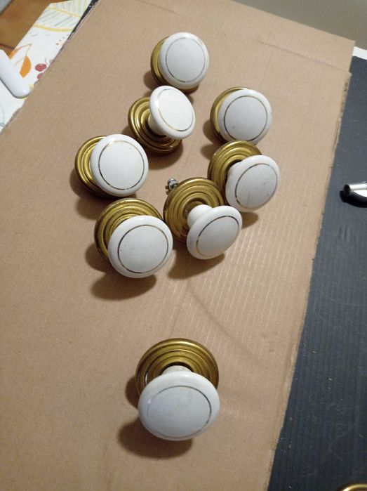 Puxadores - 70 diversos (ver fotos)