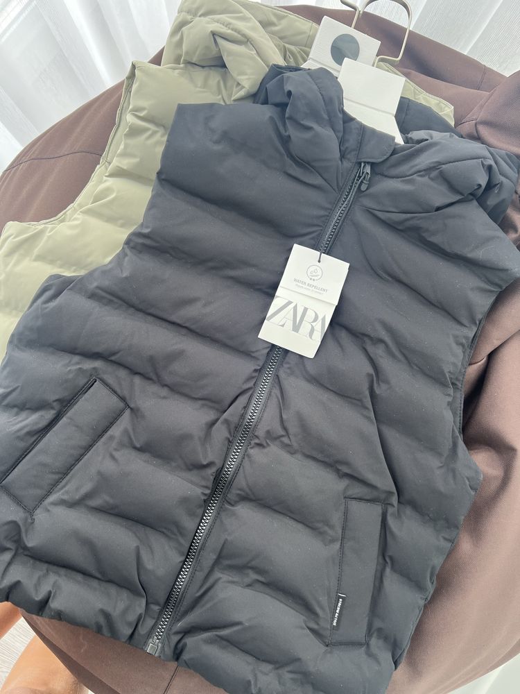 Жилети Zara 128,134см