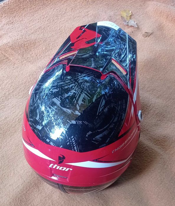 Kask cross czerwony THOR RACING r. L; Drugi kask r. M - gratis