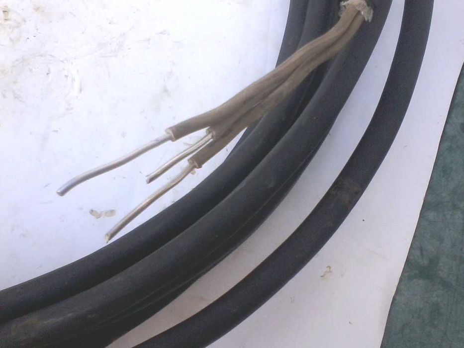 Электро кабель силовой б\у   марка  АНРГ--3х2 .