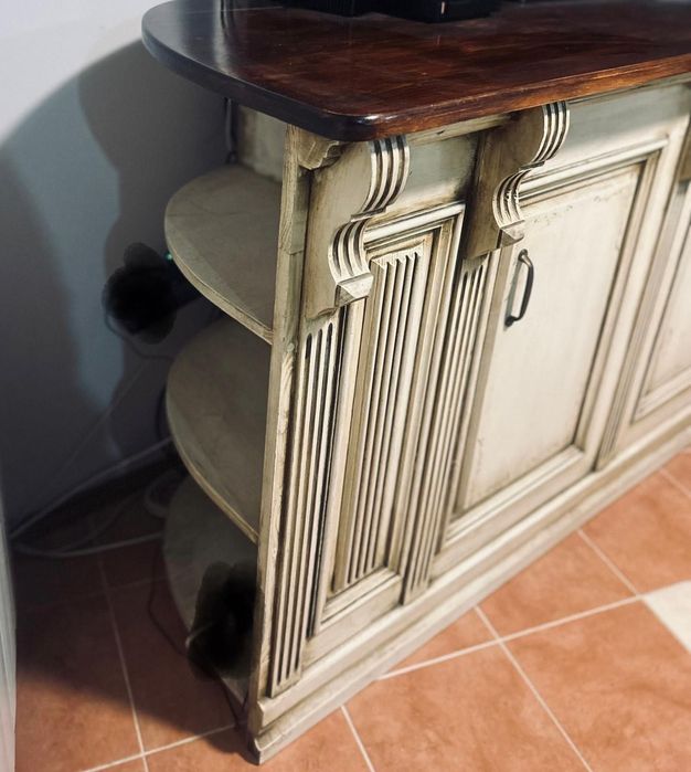 Zestaw mebli do salonu robionych ręcznie