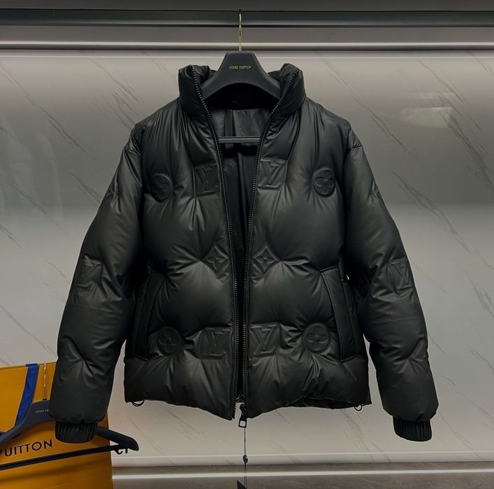Louis Vuitton Embossed Goose Down Jacket 2025 – puchowa kurtka 90%gęsi