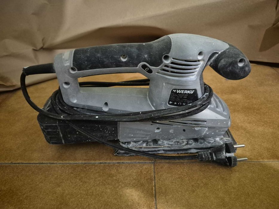 Werku Lixadora Retangular 240W