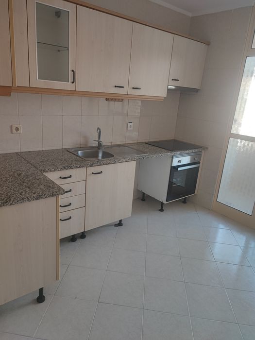 Apartamento T1 com garagem em box - Gondomar