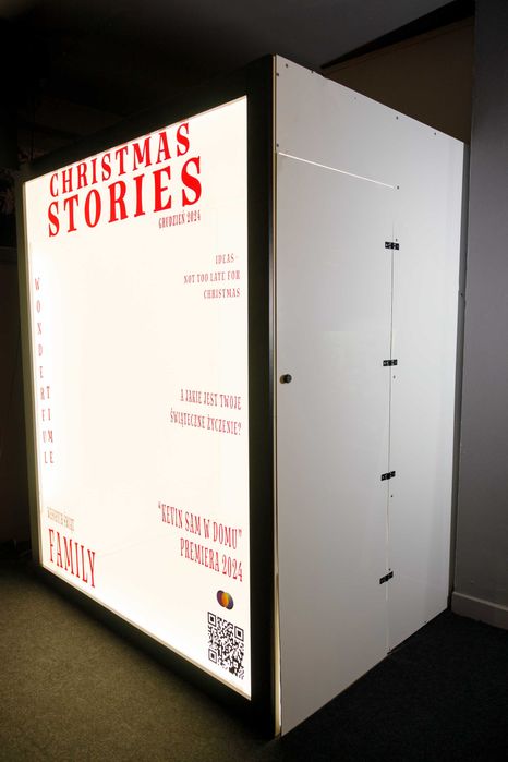 SPRZEDAM-Fotobudkę do zdjęć ,kabina Fotobox na wesele eventy