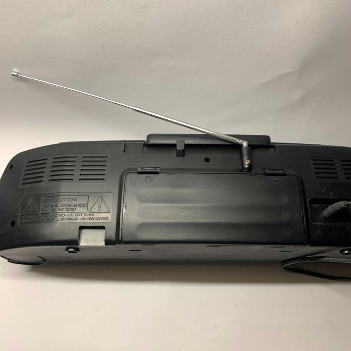 Tensai RCR-3344 портативна стерео-касетну магнітолу з FM-радіо