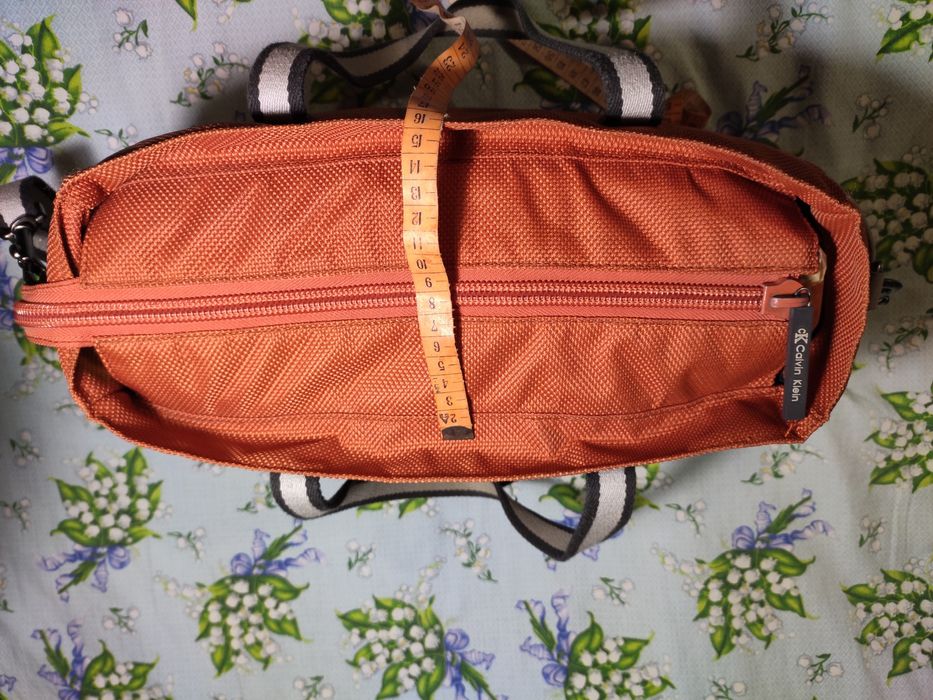 Сумка Calvin Klein.