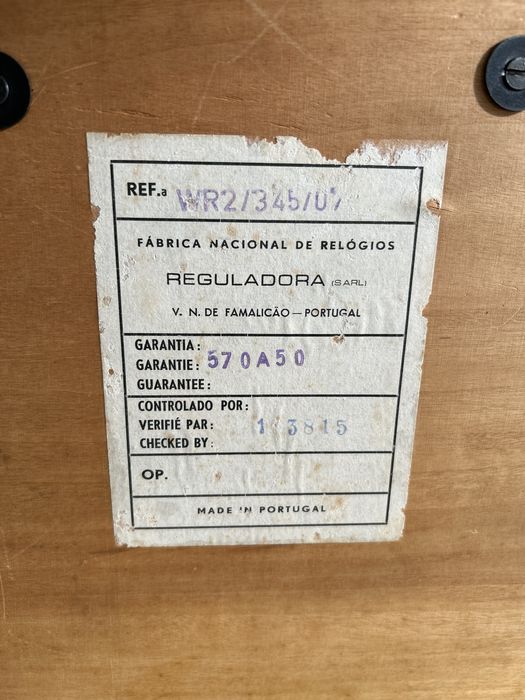 Relógio mecânico de Parede