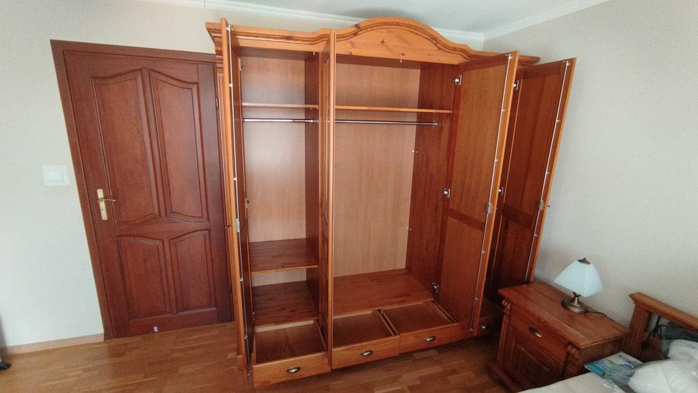 Komplet mebli, Sosna