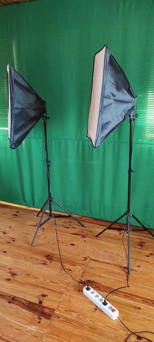 Софтбокс 50х70 Тримачі, LED лампи. Комплект студійного освітлення.