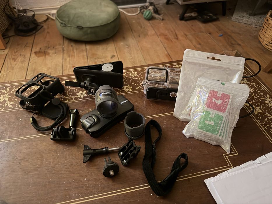 Insta 360 Ace Pro 2 e acessorios