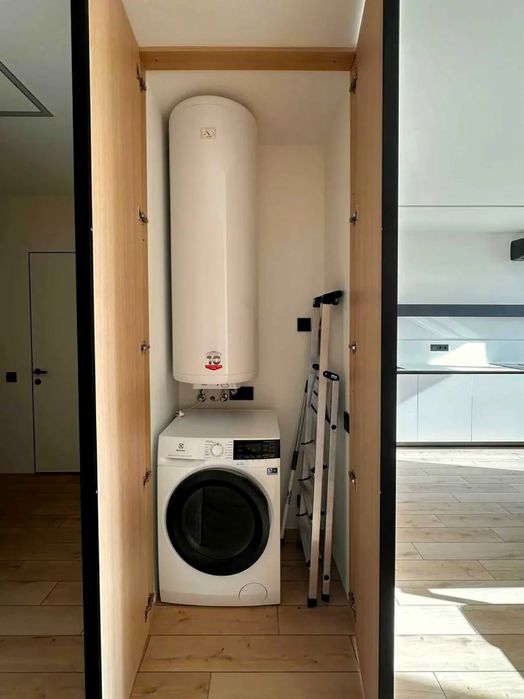 Продаж 2к з якісним ремонтом Дніпровська наб 20а ЖК Seven