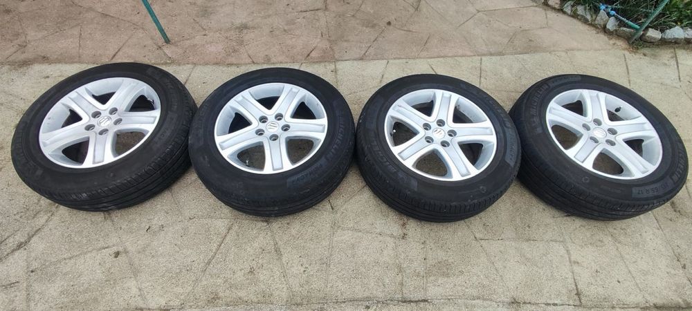 колеса Диски Suzuki R17 et45 5*114,3 + Літня гума Mishelin 215/65 R17