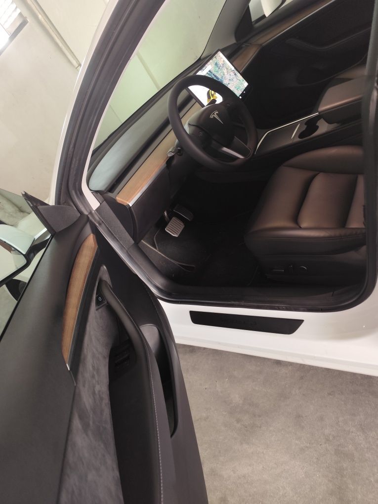 Model 3 long range dual motor