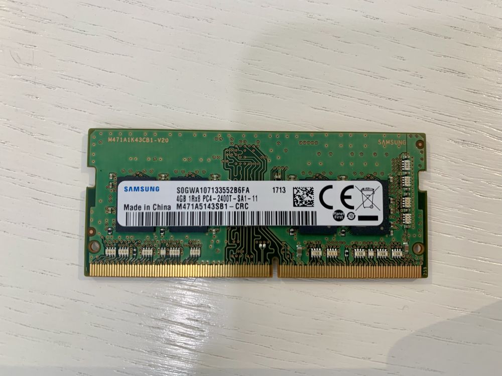 Pamięć RAM DDR4 Samsung M471A5143SB1-CRC 4GB do laptopa.