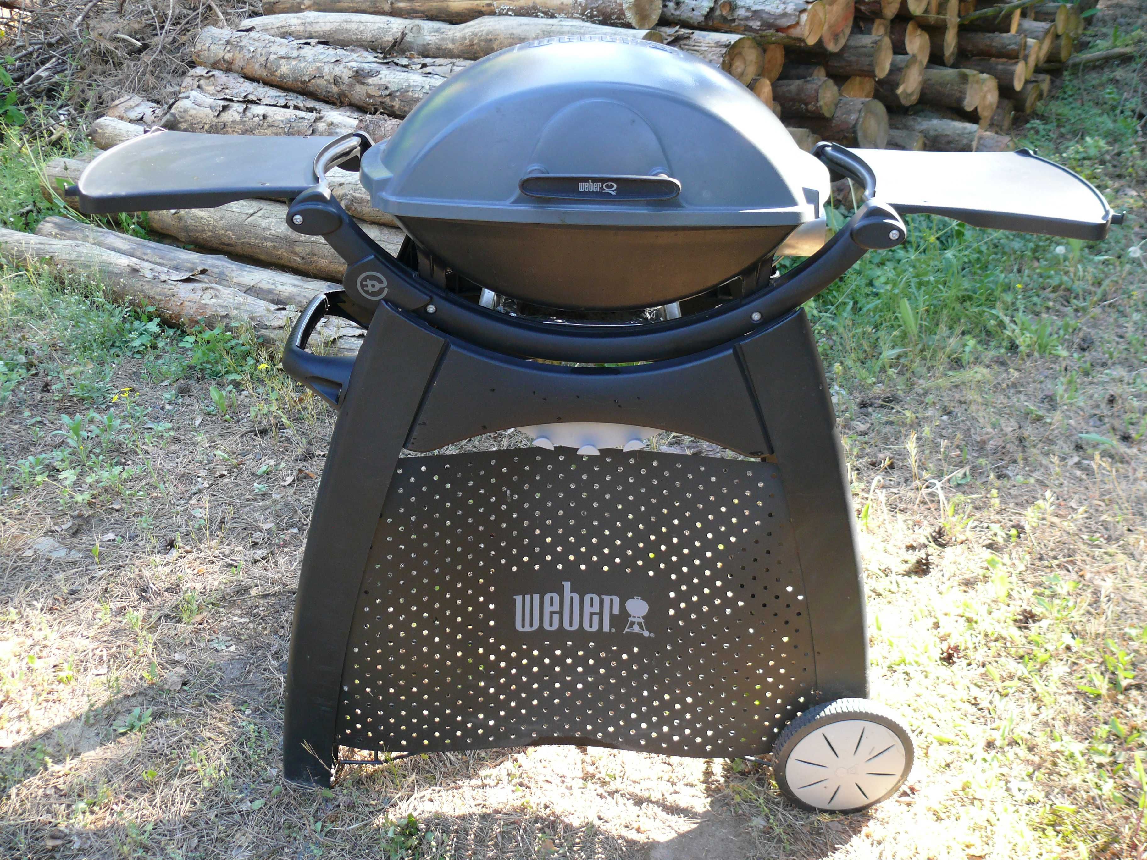 Grill elektryczny Weber Q 2400 , w b.dobrym stanie