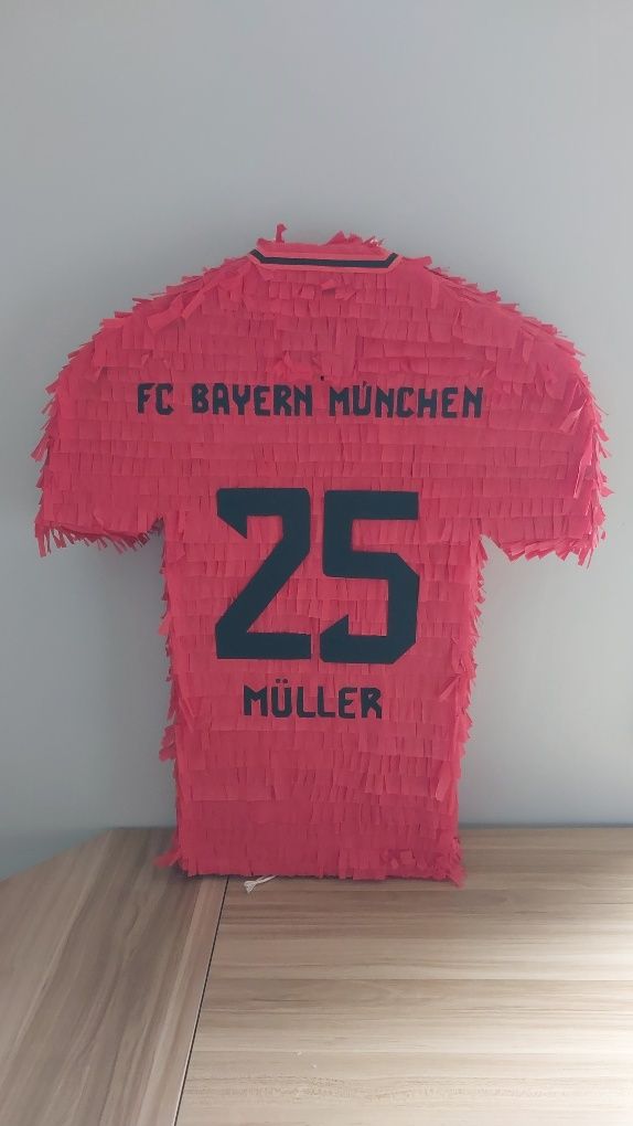 Piniata GIGANT urodziny/impreza koszulka Bayern Monachium/Muller