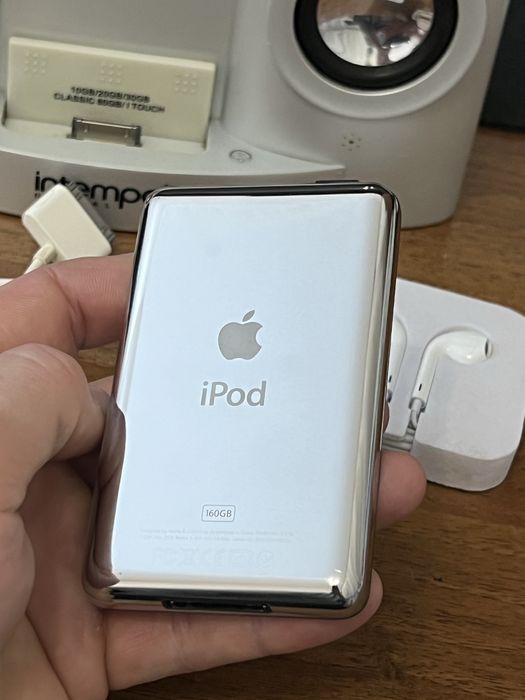 iPod Classic 7 160gb EarPods +док станція