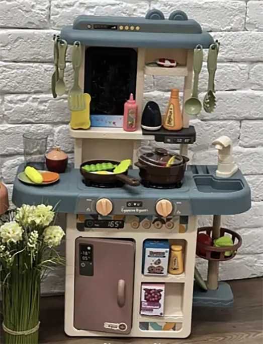 Дитяча іграшкова кухня з ефектами - вода, пар, звук, світло